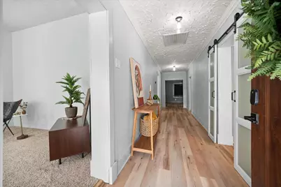 216 W Willingham Street, Cleburne, TX 76033 - Photo 6