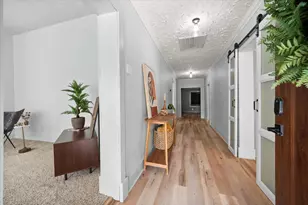 216 W Willingham St, Cleburne, TX 76033 - Photo 6