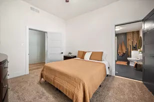 216 W Willingham St, Cleburne, TX 76033 - Photo 26