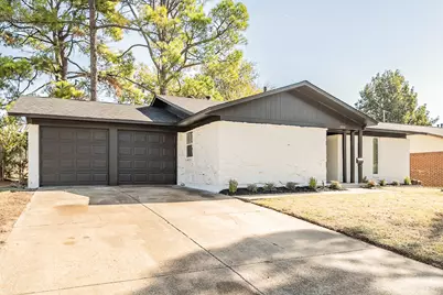 1006 N Ector Drive, Euless, TX 76039 - Photo 1