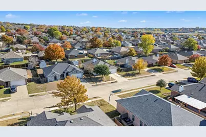 1410 Embercrest Drive, Midlothian, TX 76065 - Photo 8