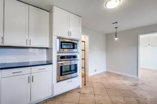 14351 Haymeadow Dr, Dallas, TX 75254 - Photo 18