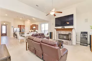 625 Kinghaven Dr, Little Elm, TX 75068 - Photo 14