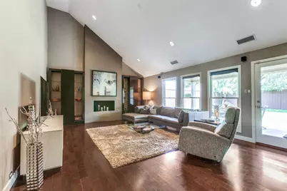 237 Woodcrest Drive, Richardson, TX 75080 - Photo 2