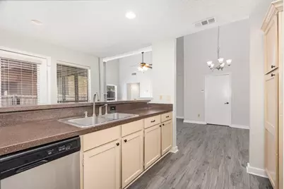 2212 Heritage Circle, Carrollton, TX 75006 - Photo 10