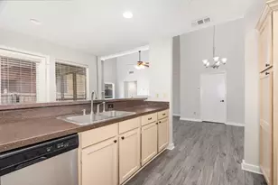 2212 Heritage Cir, Carrollton, TX 75006 - Photo 12