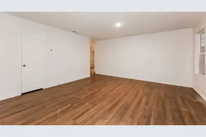 2213 Dillard Street, Fort Worth, TX 76105 - Photo 2