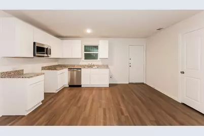 2213 Dillard Street, Fort Worth, TX 76105 - Photo 8