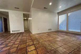 1900 Tree House Ln, Plano, TX 75023 - Photo 6