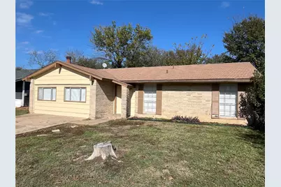 13229 Valley Forge Circle, Balch Springs, TX 75180 - Photo 2