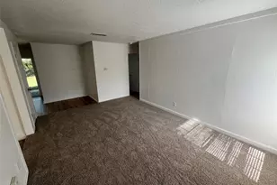 13229 Valley Forge Cir, Balch Springs, TX 75180 - Photo 4