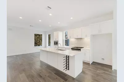 1771 McCoy Street #305, Dallas, TX 75204 - Photo 2