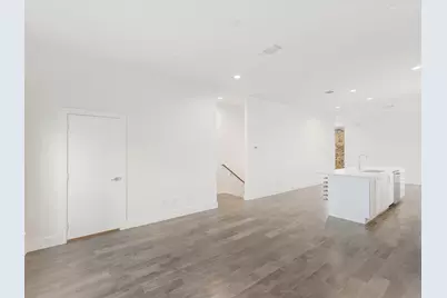 1771 McCoy Street #305, Dallas, TX 75204 - Photo 4