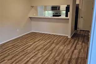 1719 Crest Grove Dr, Arlington, TX 76012 - Photo 6