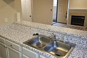 1719 Crest Grove Dr, Arlington, TX 76012 - Photo 1