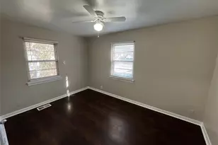 1319 Hansboro Ave, Dallas, TX 75224 - Photo 14