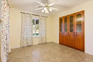 208 S Hedwig St, Riesel, TX 76682 - Photo 12