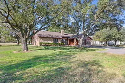 208 S Hedwig Street, Riesel, TX 76682 - Photo 2