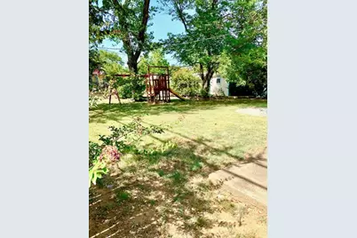 768 Pine Street, Hurst, TX 76053 - Photo 10