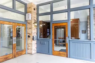 910 Houston St, Fort Worth, TX 76102 - Photo 2