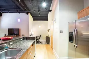 910 Houston St, Fort Worth, TX 76102 - Photo 10