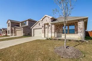 1704 Basalt Ln, Celina, TX 75009 - Photo 2