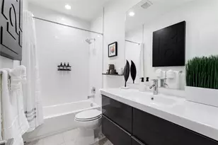 1002 Mobile St, Dallas, TX 75208 - Photo 20