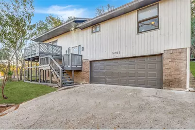 5204 Blue Valley Court, Fort Worth, TX 76112 - Photo 20