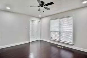 1722 Northbrook Ct, Arlington, TX 76012 - Photo 12