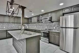 1722 Northbrook Ct, Arlington, TX 76012 - Photo 32