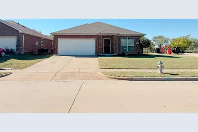325 Rock Hill Drive, Crowley, TX 76036 - Photo 2