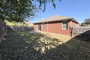325 Rock Hill Dr, Crowley, TX 76036 - Photo 26