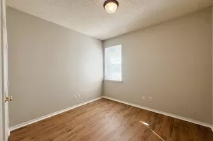 325 Rock Hill Dr, Crowley, TX 76036 - Photo 22