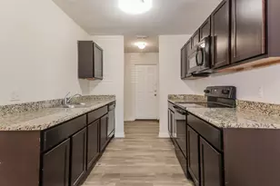 1117 Jones St, Greenville, TX 75401 - Photo 8