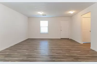 1117 Jones Street, Greenville, TX 75401 - Photo 6