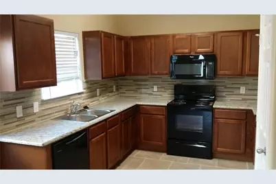 704 E College Street, Princeton, TX 75407 - Photo 4