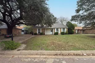7016 Sunnybank Dr, Fort Worth, TX 76137 - Photo 2