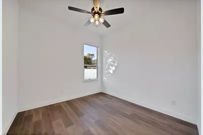 1023 E Allen Avenue, Fort Worth, TX 76104 - Photo 26