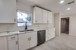 2622 Wynnewood Dr, Dallas, TX 75224 - Photo 12