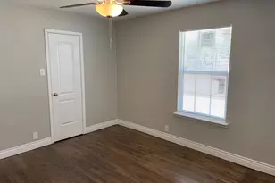 330 W Morgan St, Denison, TX 75020 - Photo 6