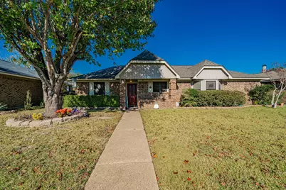 923 Courtney Drive, Mesquite, TX 75150 - Photo 2