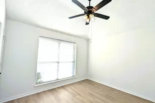 10900 Robincreek Ln, Frisco, TX 75035 - Photo 18