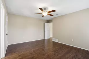 3906 Cedarwood Ct, Arlington, TX 76017 - Photo 12