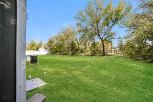 903 Olive St, Waco, TX 76704 - Photo 18