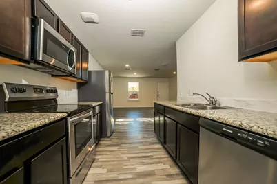 903 Olive Street, Waco, TX 76704 - Photo 6