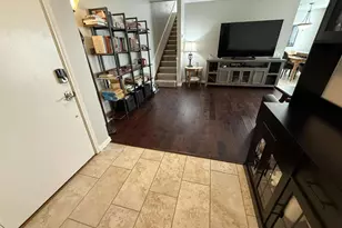 832 Chateau Valee Cir, Bedford, TX 76022 - Photo 4