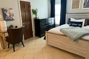 832 Chateau Valee Cir, Bedford, TX 76022 - Photo 16