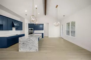 1049 Woodland, Weatherford, TX 76088 - Photo 6