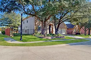 200 Patricia Ln, Highland Village, TX 75077 - Photo 2