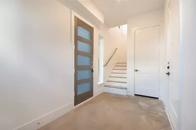 4205 Roseland Avenue #205, Dallas, TX 75204 - Photo 2
